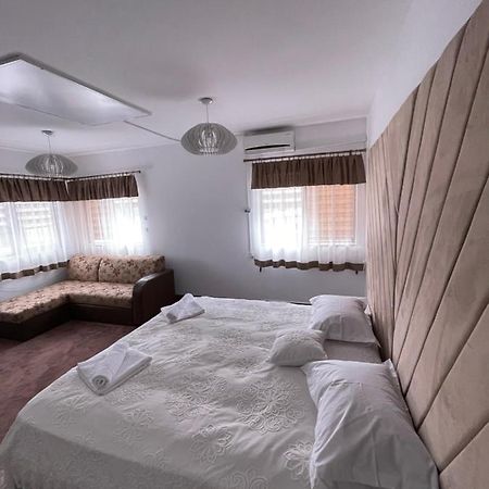Apartelim Mînăstirea Humorului Exterior foto