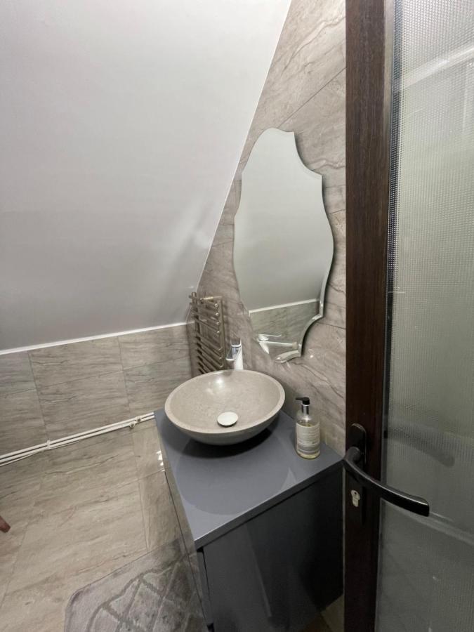Apartelim Mînăstirea Humorului Exterior foto
