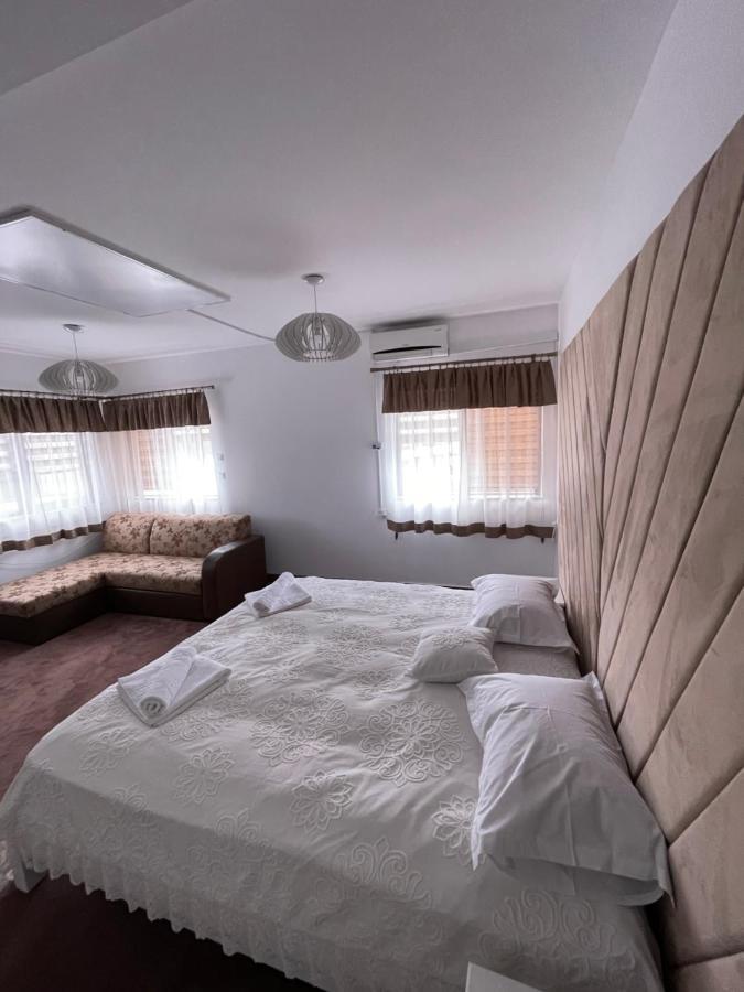 Apartelim Mînăstirea Humorului Exterior foto